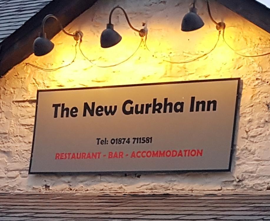 New Gurkha Inn Brecon Extérieur photo